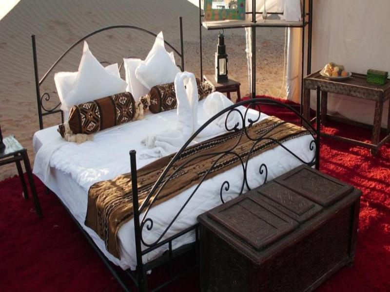 Auberge La Belle Etoile เมอร์ซูกา ภายนอก รูปภาพ