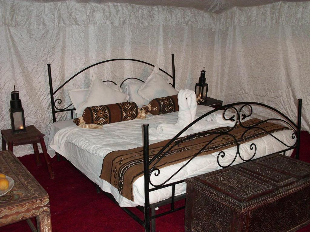 Auberge La Belle Etoile เมอร์ซูกา ห้อง รูปภาพ